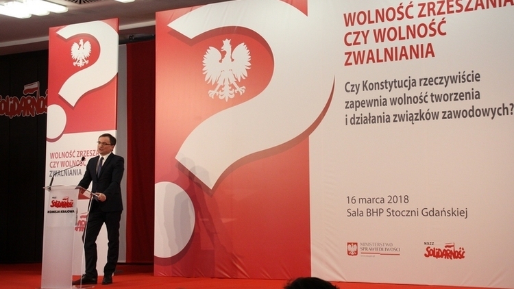 Przepisy prawa pracy do kontroli. Minister Ziobro: Powołany zostanie specjalny zespół