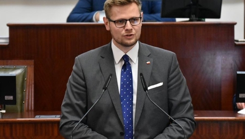 [Tylko u nas] Michał Woś: Polska pomaga prześladowanym chrześcijanom. Biskup Aleppo nam dziękował