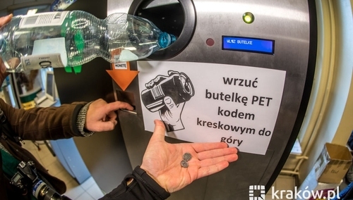 P.Jarasz: Sporny butelkomat - w Krakowie akcja działa, w Zabrzu urzędnicy widzą zagrożenia