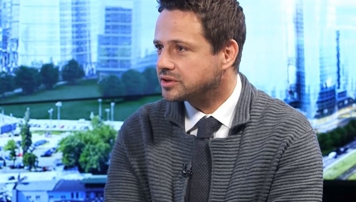 "To powtórzone obietnice Gronkiewicz-Waltz". "Gazeta Wyborcza" krytycznie o Rafale Trzaskowskim