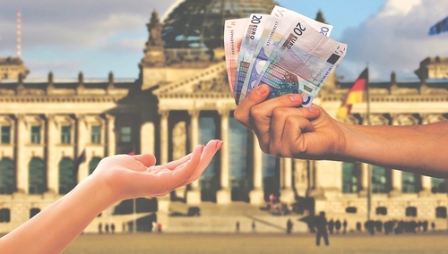 Marian Panic: Olbrzymia pułapka Niemiec. "Włoskie i hiszpańskie firmy wykorzystywały lukę regulacyjną"