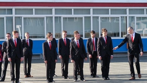 Waldemar Uziak: Pracownicy z długoletnim stażem są dyskryminowani. Ich pensje często są niższe