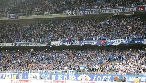 Już jutro hit ekstraklasy. Z walki na Twitterze zwycięsko wychodzi...