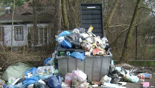 Wojna o śmieci. Ministerstwo Środowiska odpowiada na zarzuty warszawskiego ratusza