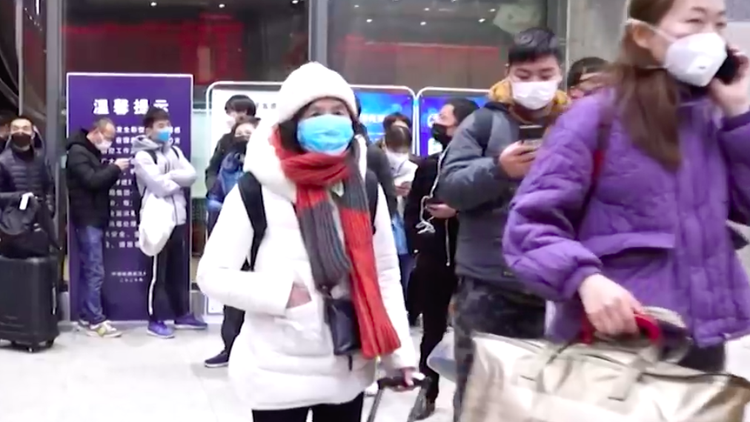 Koronawirus z Wuhan. „Nie mamy jasności co do ryzyka mutacji wirusa”