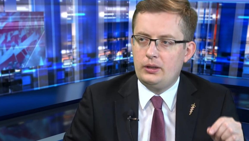 Kongres Ruchu Narodowego. Robert Winnicki: "Rząd PiS pełza przed banderowcami, USA, Izraelem..."