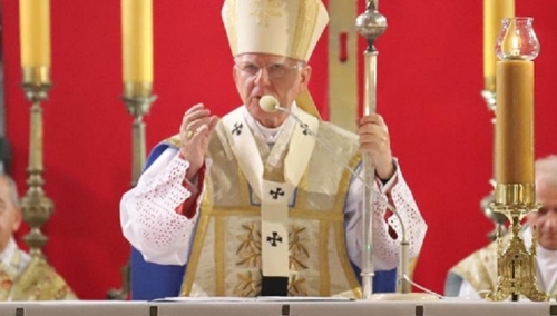 Abp Marek Jędraszewski: Zmaganie między „Niewiastą obleczoną w słońce”, a wielkim smokiem trwa