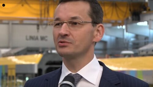 Premier Morawiecki: Przystępujemy do ogromnej fazy remontów szlaków kolejowych