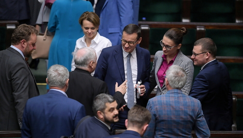 [SONDAŻ] 40 proc. Polaków popiera rząd Mateusza Morawieckiego