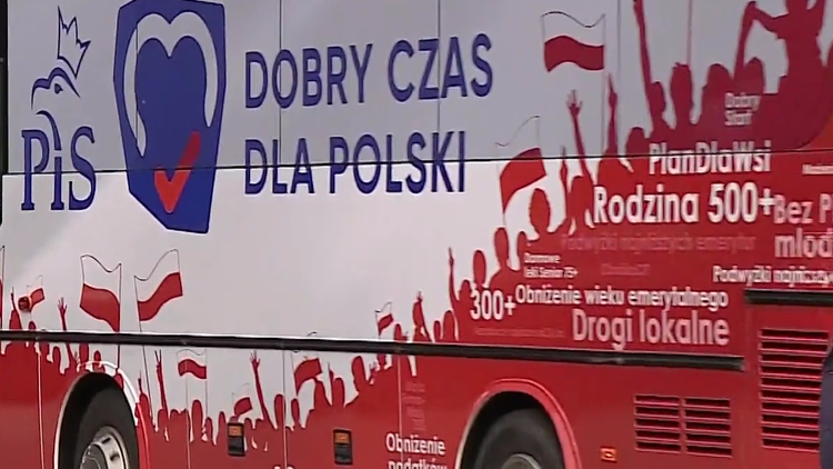Był „Dudabus”, „Szydłobus”, teraz rusza „PiS-bus”. Czy też przyniesie szczęście?