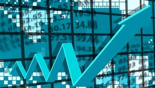 GUS: PKB wzrósł w III kwartale 2017 r. o 4,9%. To o 0,2 pkt % więcej niż mówiły wstępne szacunki