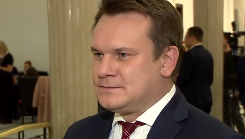 Tarczyński sprawdził stan wiedzy europosłanek. Nie wiedzą czy Juszczyczyn to kobieta czy mężczyzna
