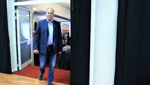 Od 3250 do 5273 zł - Proksa o nowym systemie wynagrodzeń dla nauczycieli