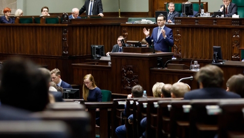 Premier: Utrzymanie cen energii, to rozwiązanie dobre dla polskich rodzin