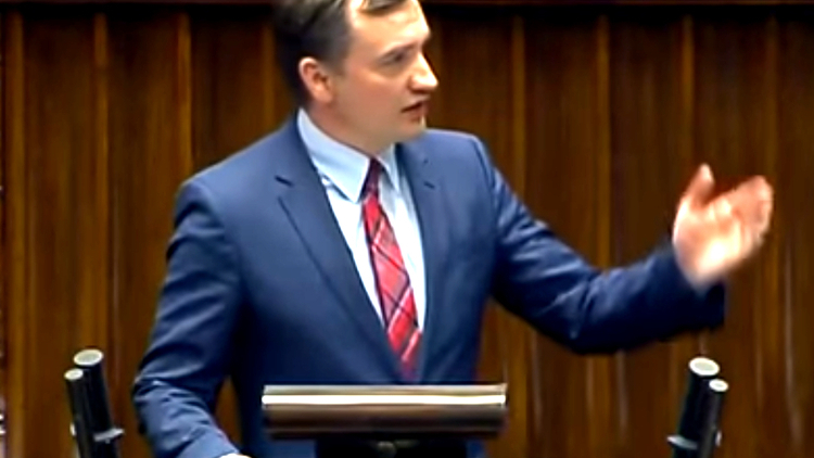 Zbigniew Ziobro mocno z mównicy sejmowej: Mówimy NIE, Polska będzie redutą wolności w Europie!