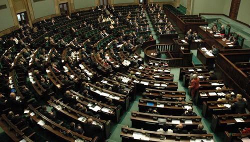 Sejm znowelizował ustawę o zgromadzeniach publicznych. Głosowanie poprzedziła burzliwa debata