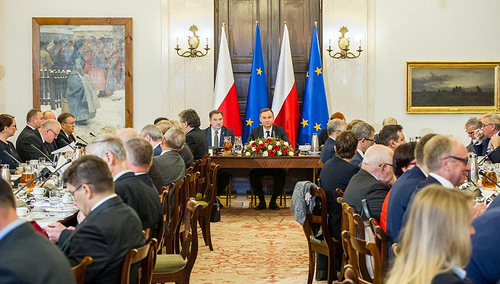 Dobry rok dla dialogu