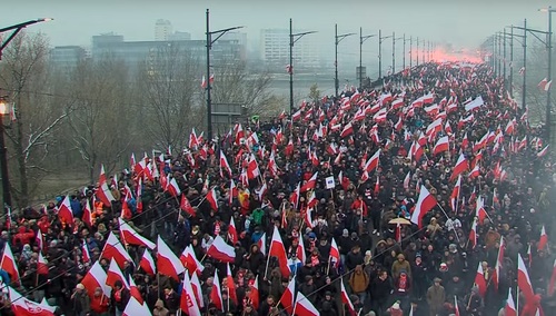 Do wywieszenia flagi obrażającej uczestników MN, przyznał się... pracownik Amnesty International?