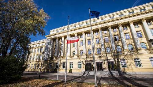 Sasin, Dworczyk, Gliński, Witek... są przecieki w sprawie rekonstrukcji