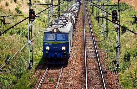 Kolejarze na wielkich zakupach. W tym roku ok. 190 przetargów wartych ok. 6 mld