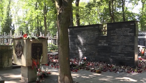 Jerzy Bukowski: Czy rząd przejmie kontrolę nad placem Piłsudskiego i nad Powązkami Wojskowymi?