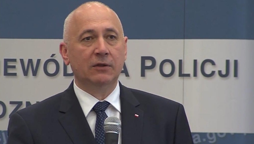 Min. Brudziński: "Spieszmy się czytać przeprosiny Gazety.pl, tak szybko znikają..."