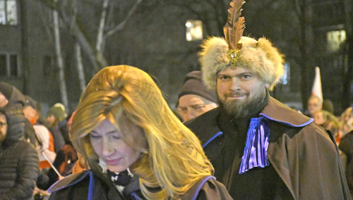 „Toga stanowi strój urzędowy. Wydaje się niedopuszczalne…”. Zastanawiające słowa prawnika