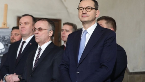 Komisja Europejska podała dane dot. wzrostu gospodarczego w Polsce. Premier: "To bardzo mocny wzrost"