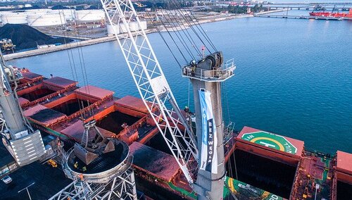 Dwójka aktywistów Greenpeace  usłyszy zarzuty ws. blokowania statku w Gdańsku