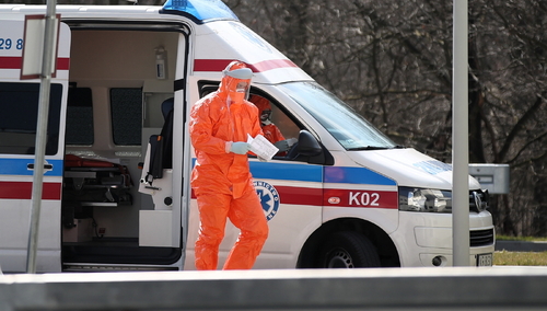 Ministerstwo Zdrowia: Zmarło kolejne sześć osób zakażonych koronawirusem. 117 nowych przypadków