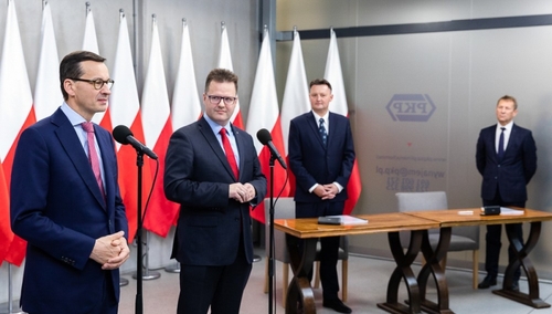 Premier: Pracujemy nad odtworzeniem dwudziestu linii kolejowych