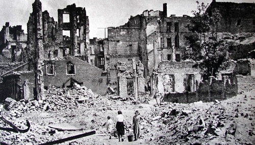 Niemiecka gazeta o reparacjach: Tylko dobrowolnie i w pojedynczych przypadkach