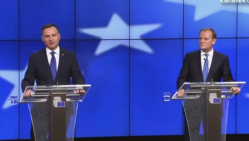 Najnowszy sondaż: Andrzej Duda wygrałby prezydenturę z Donaldem Tuskiem