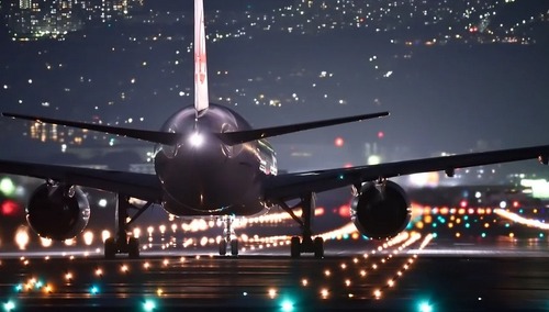 Były wiceminister zdrowia PiS udzielił pomocy kobiecie w samolocie