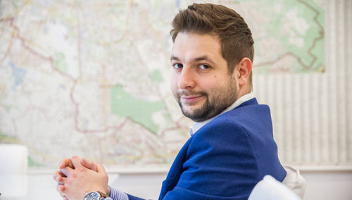 [Wideo] Internauta pokazuje: Tak P. Jaki niemal doprowadził opolskiego działacza Razem do łez...