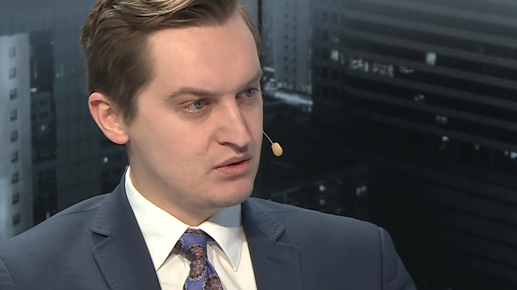 „Sejmowa większość może dać czerwoną kartkę dzisiejszej uchwale Senatu”. Kaleta po głosowaniu w Senacie