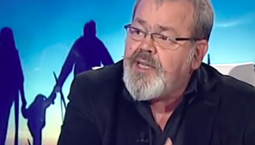 Prof. Nalaskowski: "Nikt mi nie powie, że normalne jest, że mężczyzna idzie z biustonoszem na głowie"