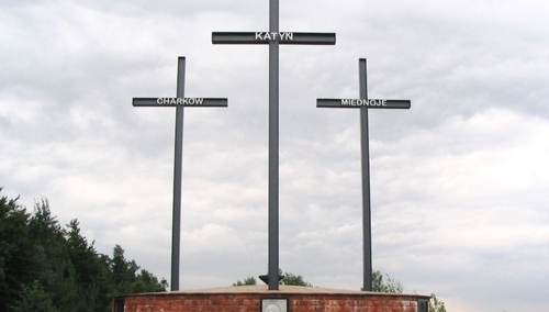 Dziś Dzień Pamięci Ofiar Zbrodni Katyńskiej. A. Duda: "Bez Katynia nie można zrozumieć historii Polski"