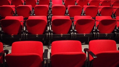 Janusz Wolniak: Teatr mój widzę mały