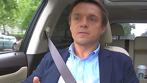 "Uległeś PiSowskiej propagandzie (...) Szok". Posłowie KO oburzeni wpisem Jażdżewskiego