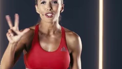 Znana trenerka fitness Ewa Chodakowska hejtowana w zeszłym roku za religijne życzenia: Chrystus się rodzi