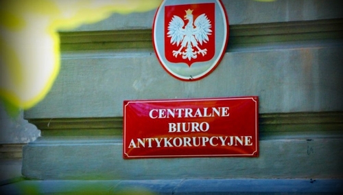 Wyprowadzili pieniądze z krakowskiego sądu. Podejrzani zatrzymani przez CBA