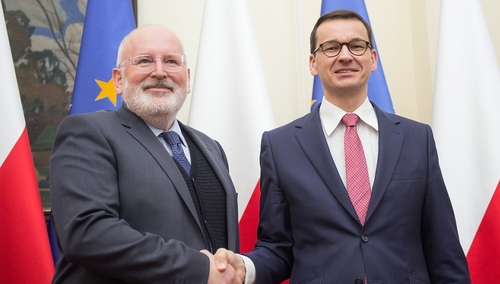 Timmermans po polsku ocenił wizytę w Warszawie. Rząd PiS-u zadowolony