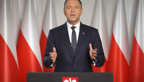 Karol Nawrocki podczas wygłaszania Orędzia