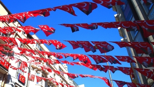 Prof. Marek Jan Chodakiewicz dla "TS": Erdoğan otwarcie wprowadza islam do Turcji