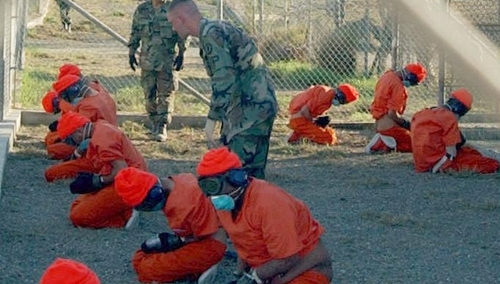 ilustracja/ więzienie CIA Guantanamo