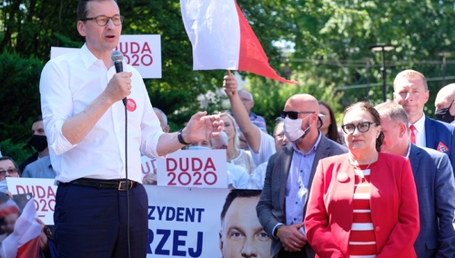 "Naopowiadał głupot. Chyba nie wie, co to jest PKB". Premier nie pozostawia suchej nitki na Trzaskowskim