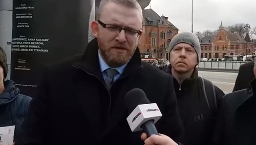Grzegorz Braun komentuje swój wynik wyborczy w Gdańsku: "To oszałamiający sukces"