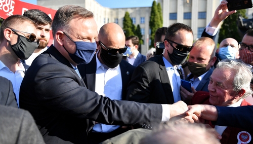 [sondaż prezydencki] Andrzej Duda powiększa przewagę nad Trzaskowskim w II turze wyborów