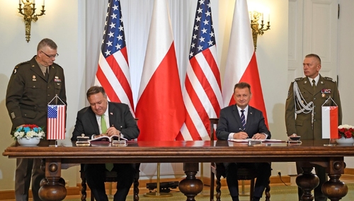 Sekretarz stanu USA oraz szef MON podpisali umowę o wzmocnionej współpracy obronnej